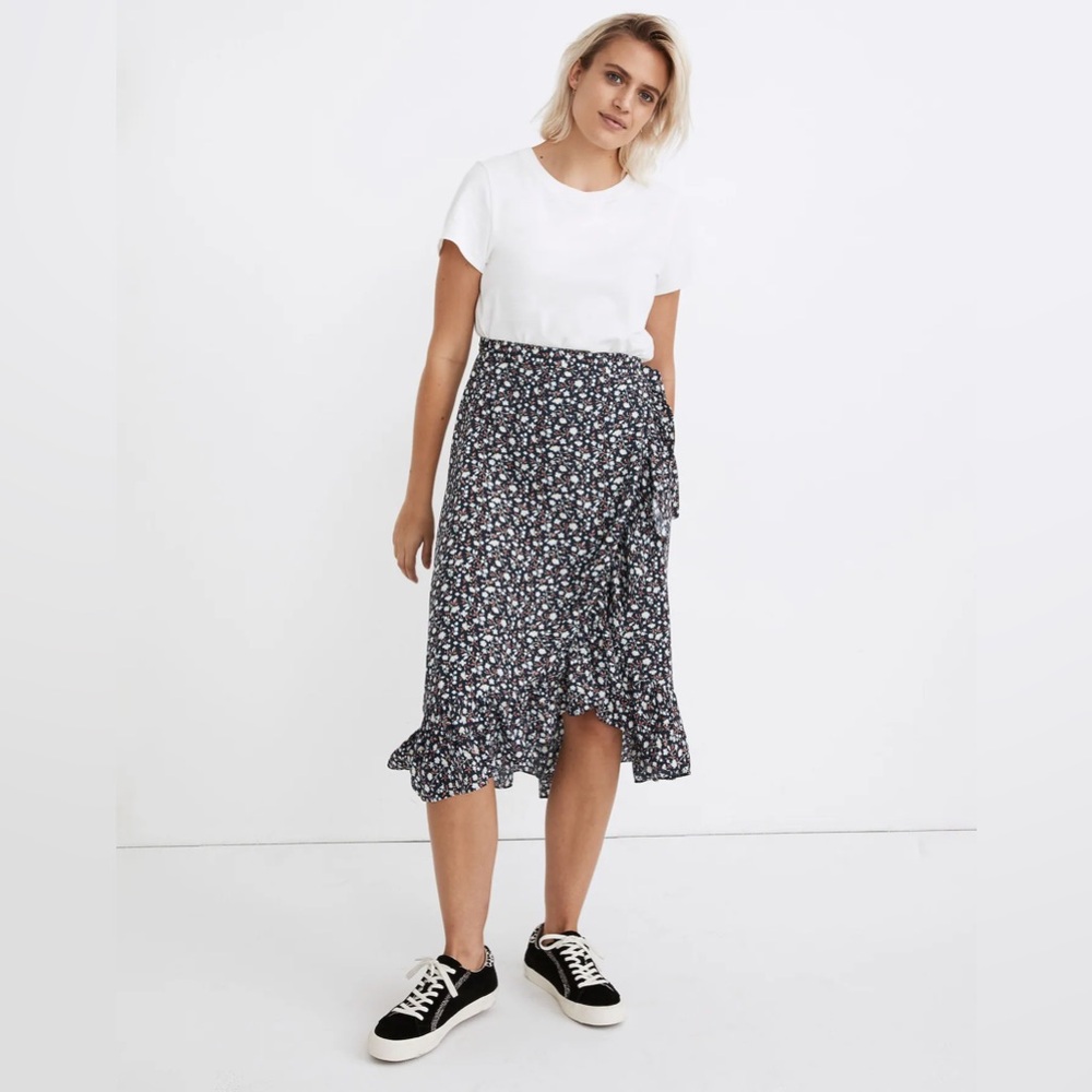 Madewell Floral Midi Skirt in Black and White